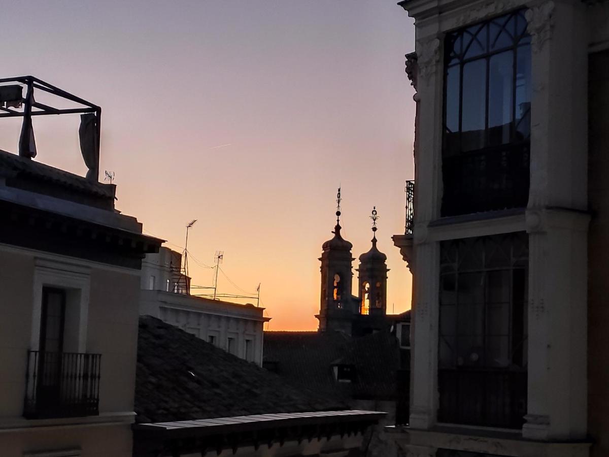 Nuevo Elegante Piso Vintage En Plena Plaza Mayor Madrid Dış mekan fotoğraf